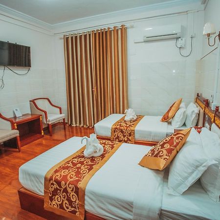 Amber Palace Hotel Myitkyinā Esterno foto