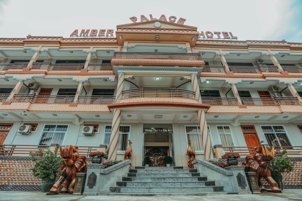 Amber Palace Hotel Myitkyinā Esterno foto