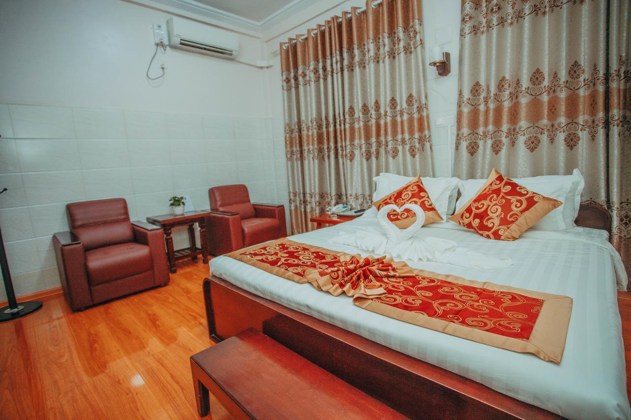 Amber Palace Hotel Myitkyinā Esterno foto