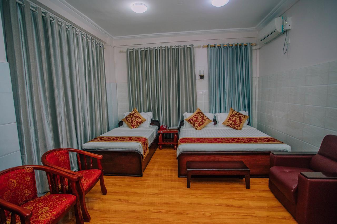 Amber Palace Hotel Myitkyinā Esterno foto