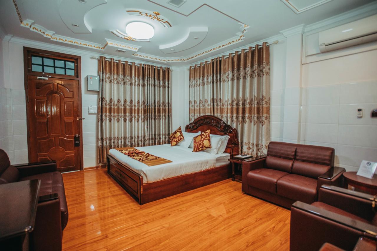 Amber Palace Hotel Myitkyinā Esterno foto